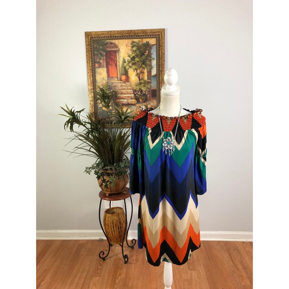 The Mint Julep Women Tunic Dress‎ Off Shoulder Size Small 3/4 Sleeve Boho